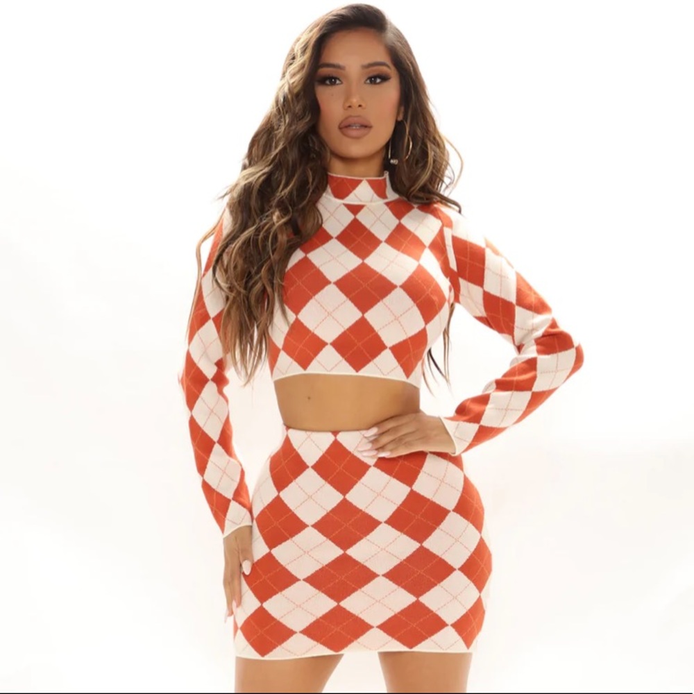 Fashionnova sweater set size M